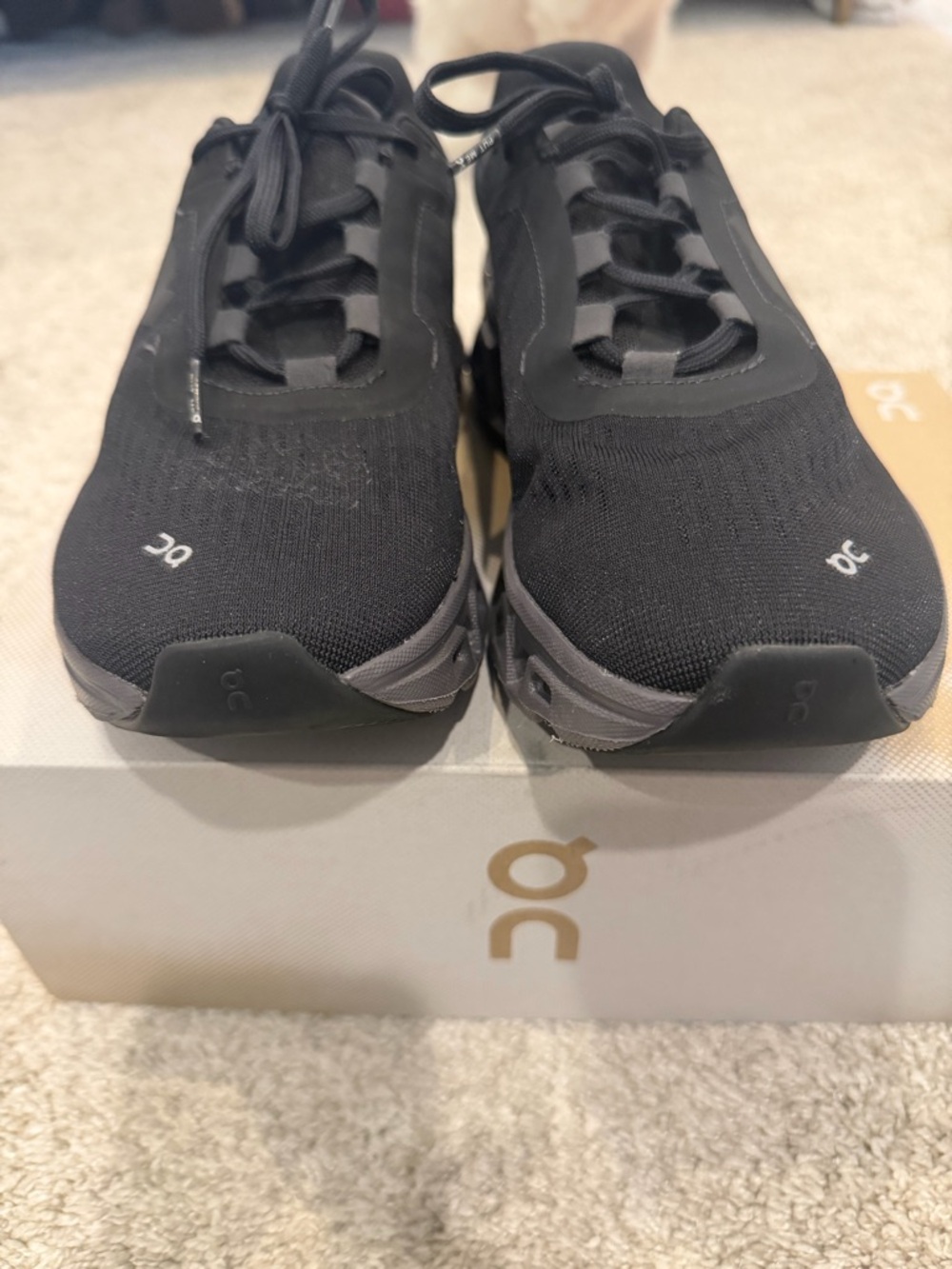 On Clouds women’s Running shoes. Cloudmonster Athletic Shoes — Black 8 NIB